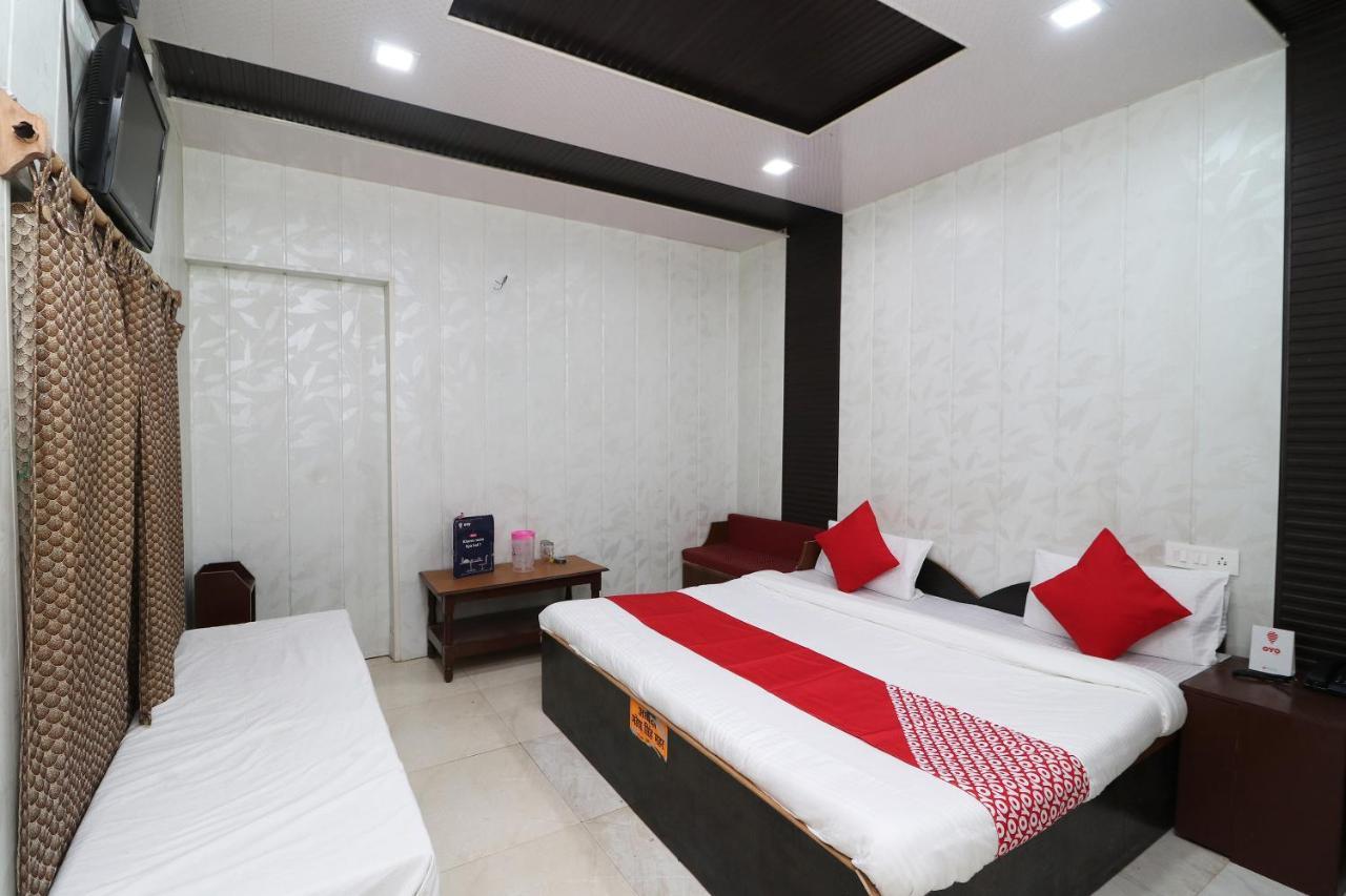 Hotel Neelam Raj 나이니탈 외부 사진