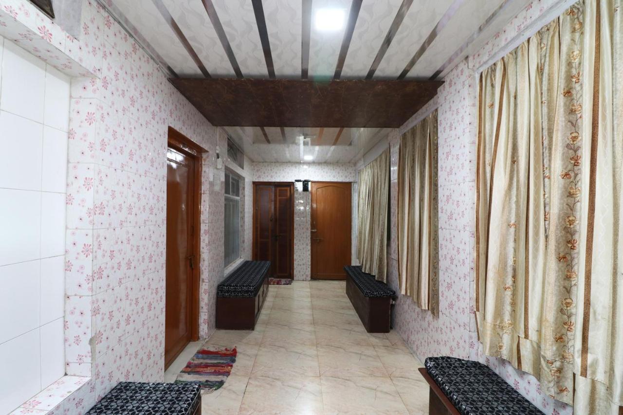 Hotel Neelam Raj 나이니탈 외부 사진